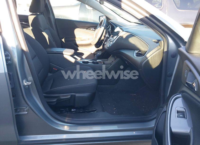 Photo 5 of 2024 Chevrolet Malibu FWD 1LT (VIN 1G1ZD5ST4RF207493)