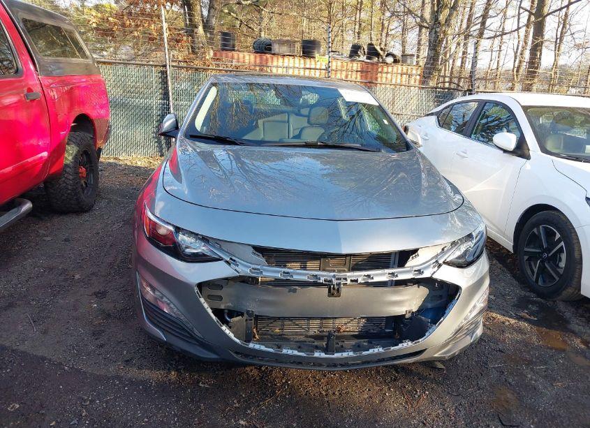 Photo 12 of 2024 Chevrolet Malibu FWD 1LT (VIN 1G1ZD5ST4RF226321)