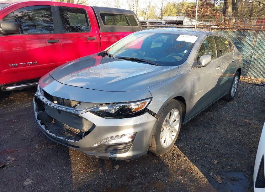 Photo 2 of 2024 Chevrolet Malibu FWD 1LT (VIN 1G1ZD5ST4RF226321)