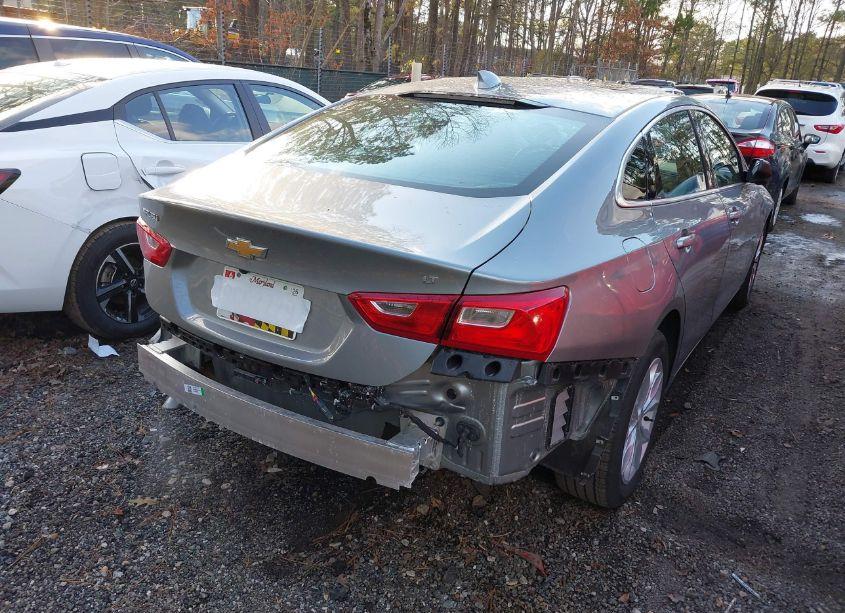 Photo 4 of 2024 Chevrolet Malibu FWD 1LT (VIN 1G1ZD5ST4RF226321)