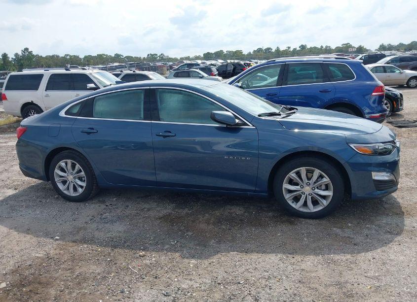 Photo 13 of 2024 Chevrolet Malibu FWD 1LT (VIN 1G1ZD5ST4RF243331)