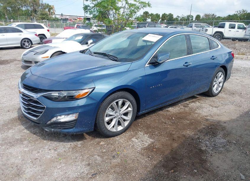 Photo 2 of 2024 Chevrolet Malibu FWD 1LT (VIN 1G1ZD5ST4RF243331)
