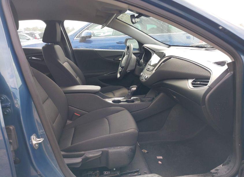 Photo 5 of 2024 Chevrolet Malibu FWD 1LT (VIN 1G1ZD5ST4RF243331)