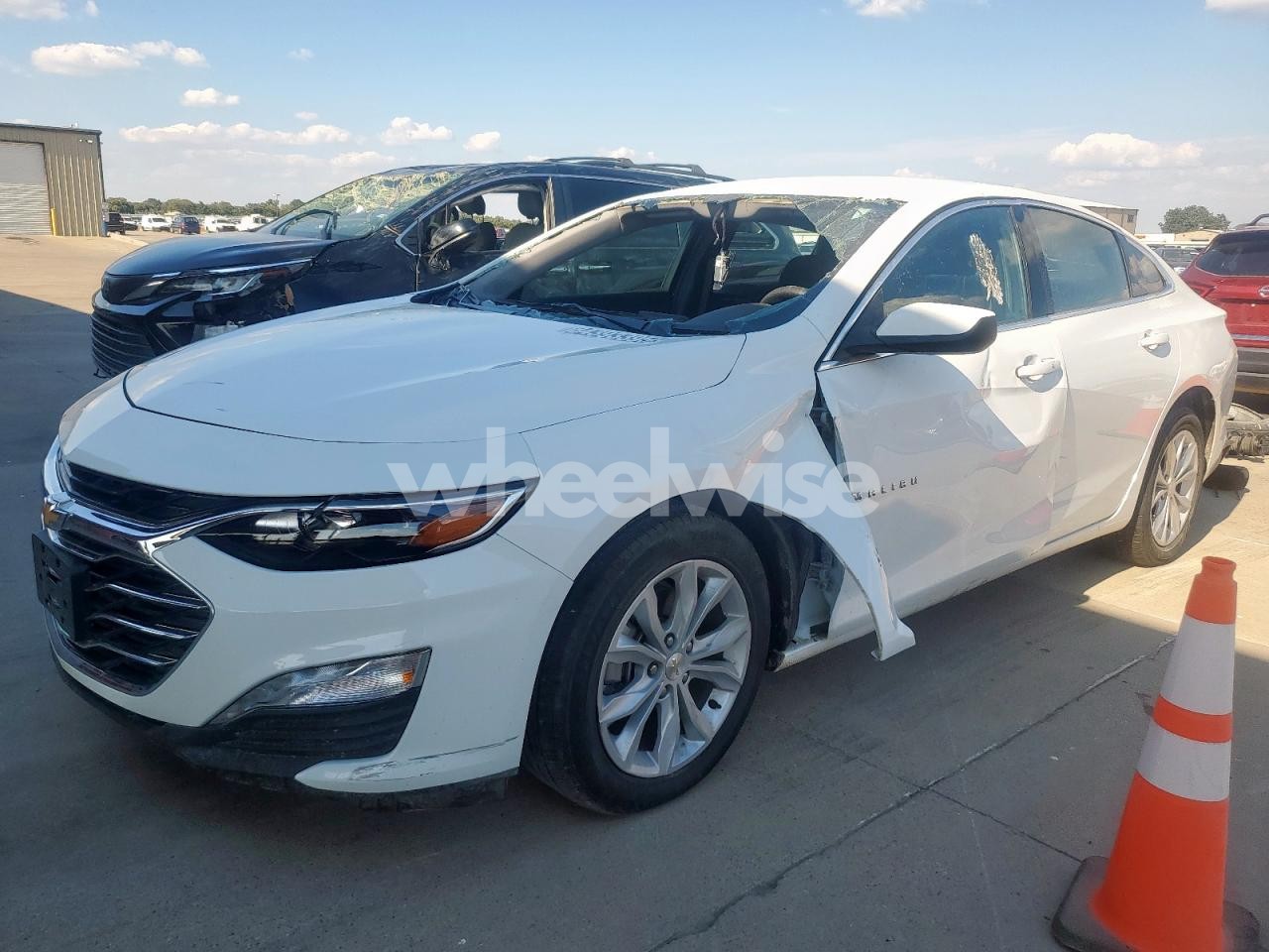 2025 CHEVROLET MALIBU LT N/A (VIN 1G1ZD5ST4SF114561) main photo