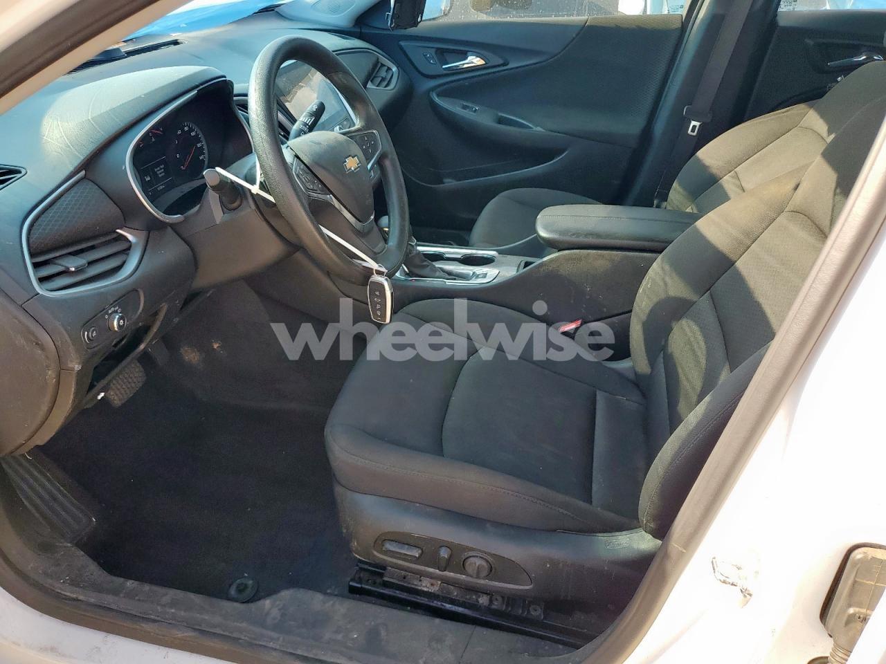 Photo 7 of 2025 CHEVROLET MALIBU LT N/A (VIN 1G1ZD5ST4SF114561)