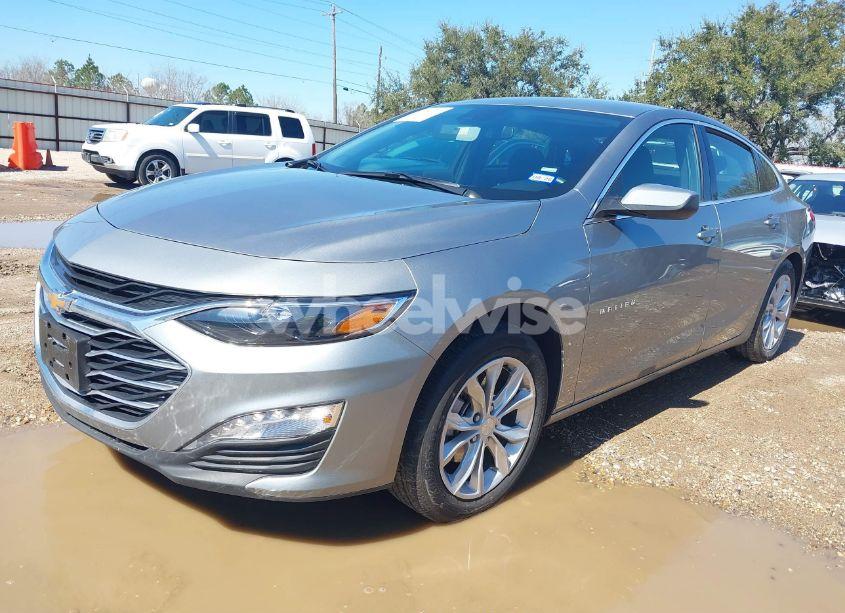 Photo 2 of 2025 Chevrolet Malibu FWD 1LT (VIN 1G1ZD5ST4SF138603)