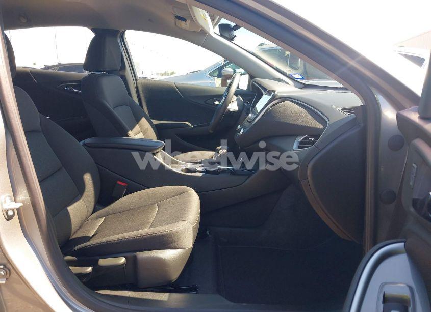 Photo 5 of 2025 Chevrolet Malibu FWD 1LT (VIN 1G1ZD5ST4SF138603)