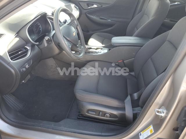 Photo 2 of 2025 CHEVROLET MALIBU LT (VIN 1G1ZD5ST4SF143946)