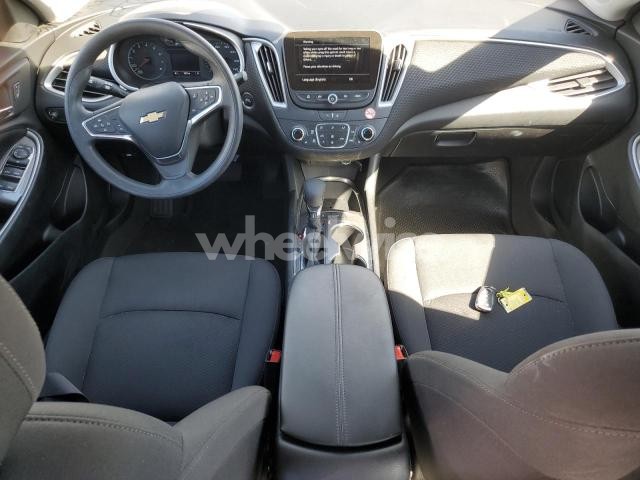Photo 9 of 2025 CHEVROLET MALIBU LT (VIN 1G1ZD5ST4SF143946)