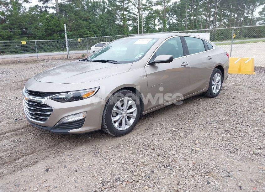 Photo 2 of 2025 Chevrolet Malibu FWD 1LT (VIN 1G1ZD5ST4SF150931)
