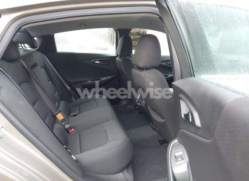 Photo 8 of 2025 Chevrolet Malibu FWD 1LT (VIN 1G1ZD5ST4SF150931)