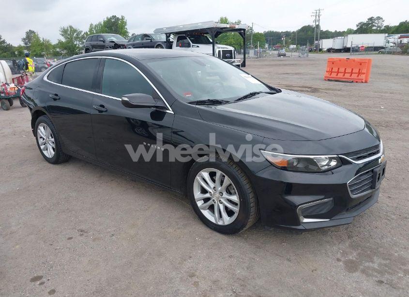2018 Chevrolet Malibu LT (VIN 1G1ZD5ST5JF104698) main photo