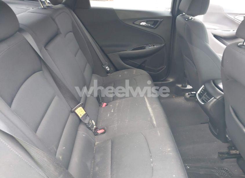 Photo 8 of 2018 Chevrolet Malibu LT (VIN 1G1ZD5ST5JF104698)