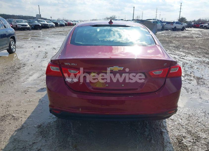 Photo 17 of 2018 Chevrolet Malibu LT (VIN 1G1ZD5ST5JF105978)