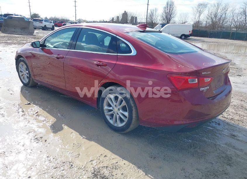 Photo 3 of 2018 Chevrolet Malibu LT (VIN 1G1ZD5ST5JF105978)