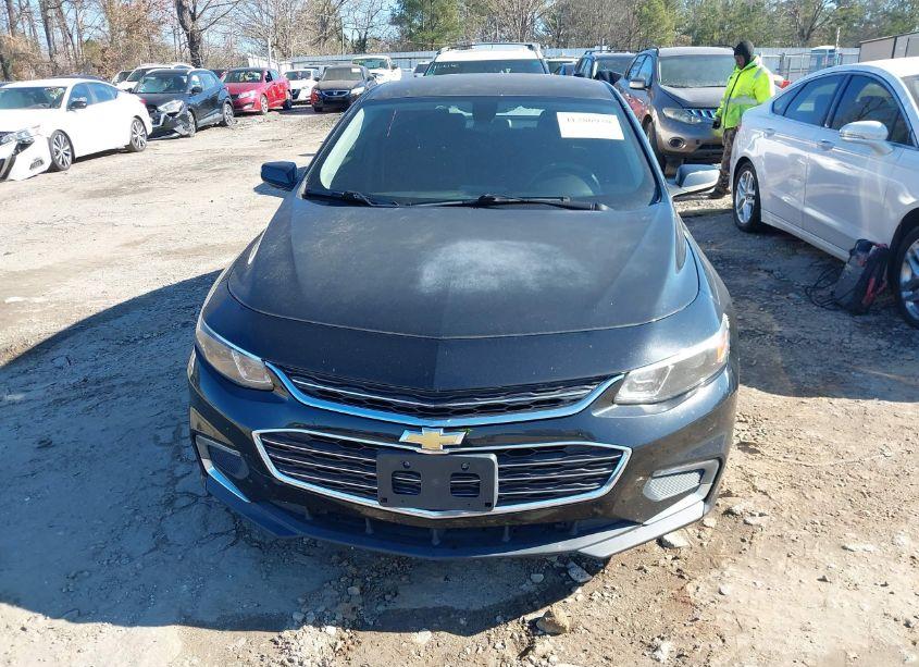 Photo 6 of 2018 Chevrolet Malibu LT (VIN 1G1ZD5ST5JF123087)