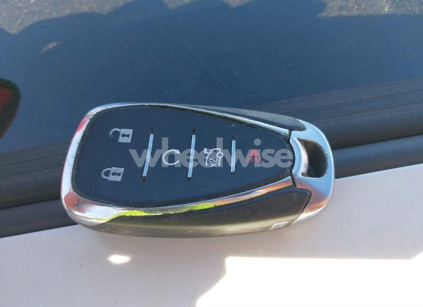 Photo 11 of 2018 Chevrolet Malibu LT (VIN 1G1ZD5ST5JF125017)