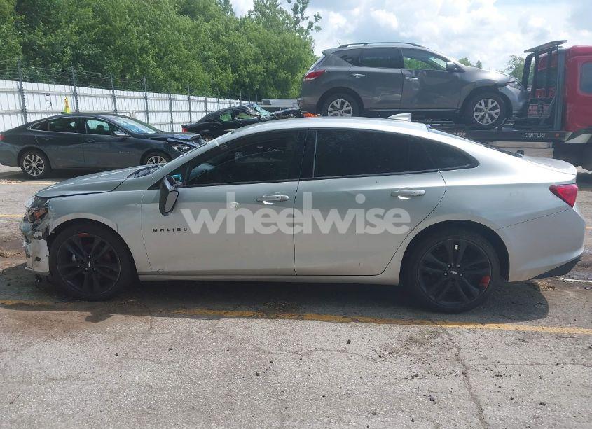 Photo 14 of 2018 Chevrolet Malibu LT (VIN 1G1ZD5ST5JF129147)