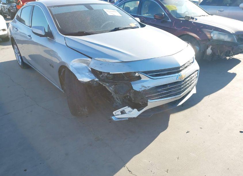 Photo 6 of 2018 Chevrolet Malibu LT (VIN 1G1ZD5ST5JF137135)