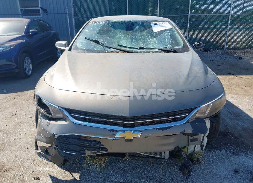Photo 12 of 2018 Chevrolet Malibu LT (VIN 1G1ZD5ST5JF146885)