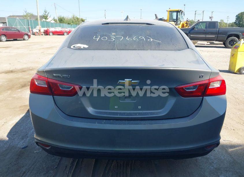 Photo 16 of 2018 Chevrolet Malibu LT (VIN 1G1ZD5ST5JF146885)