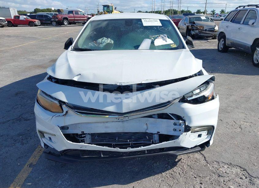 Photo 12 of 2018 Chevrolet Malibu LT (VIN 1G1ZD5ST5JF148300)