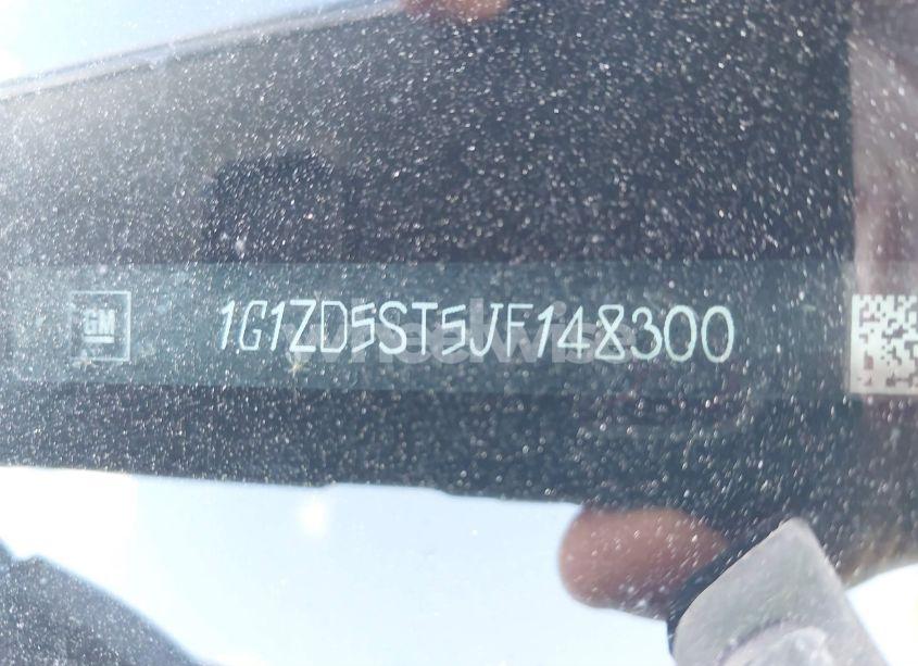 Photo 9 of 2018 Chevrolet Malibu LT (VIN 1G1ZD5ST5JF148300)