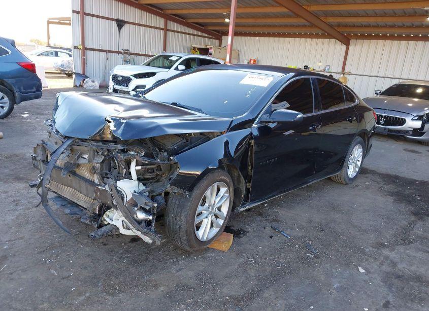 Photo 2 of 2018 Chevrolet Malibu LT (VIN 1G1ZD5ST5JF178185)