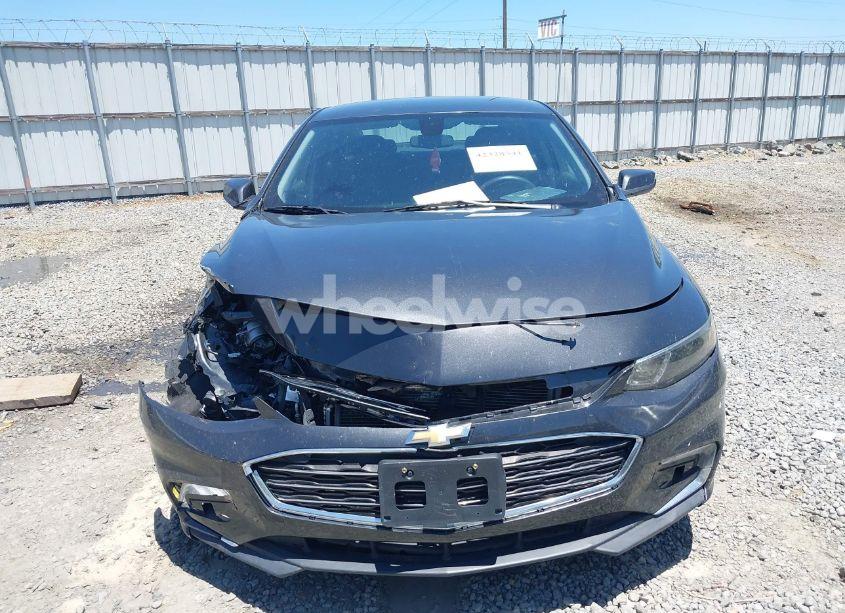 Photo 6 of 2018 Chevrolet Malibu LT (VIN 1G1ZD5ST5JF179045)