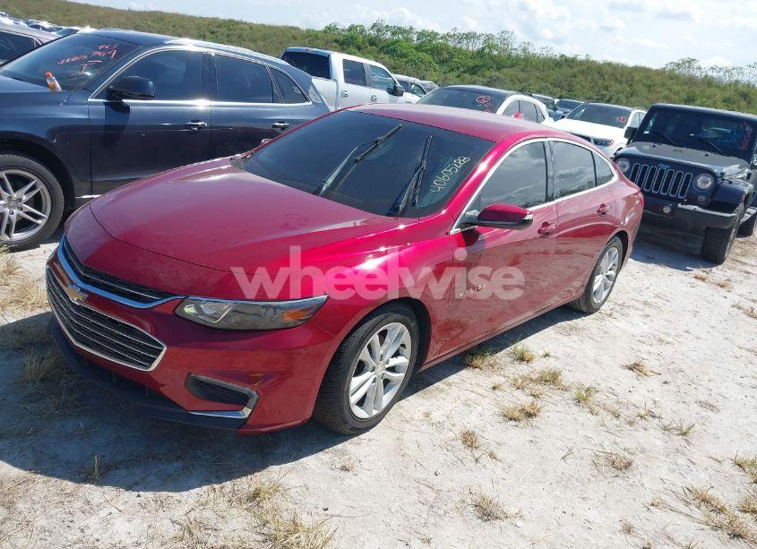 Photo 2 of 2018 Chevrolet Malibu LT (VIN 1G1ZD5ST5JF217955)