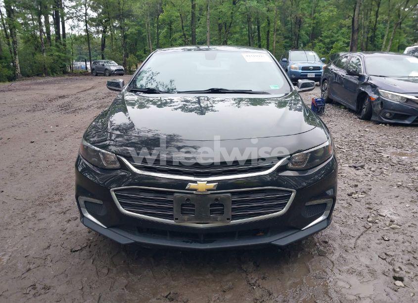 Photo 12 of 2018 Chevrolet Malibu LT (VIN 1G1ZD5ST5JF220015)
