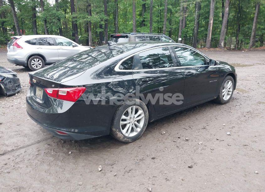 Photo 4 of 2018 Chevrolet Malibu LT (VIN 1G1ZD5ST5JF220015)