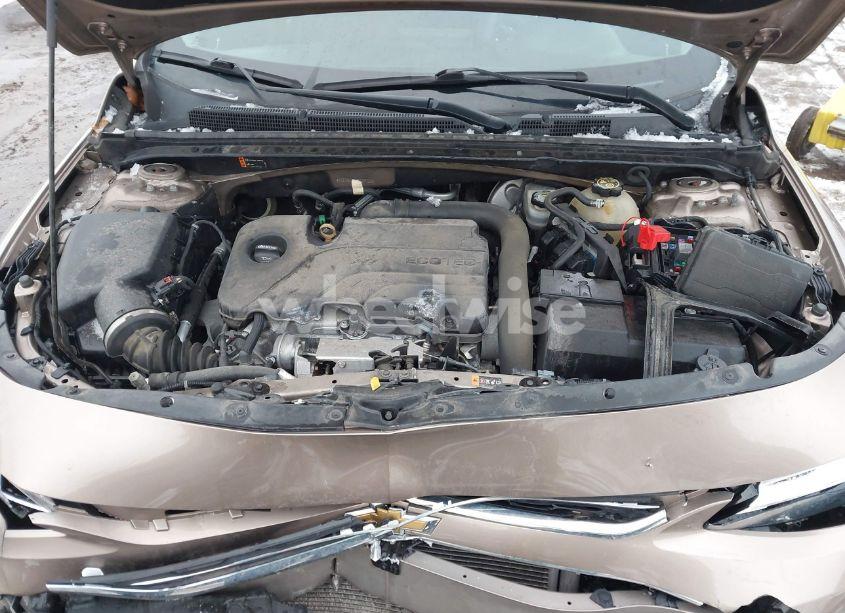 Photo 10 of 2018 Chevrolet Malibu LT (VIN 1G1ZD5ST5JF229720)