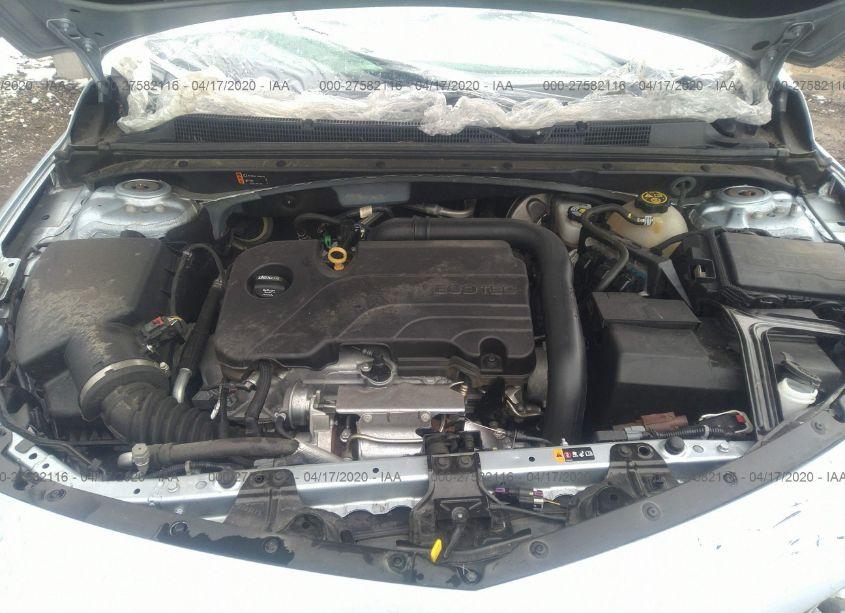 Photo 10 of 2018 Chevrolet Malibu LT (VIN 1G1ZD5ST5JF232018)