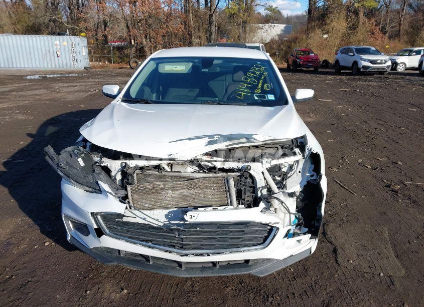 Photo 12 of 2018 Chevrolet Malibu LT (VIN 1G1ZD5ST5JF244797)