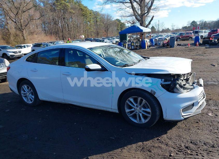 Photo 13 of 2018 Chevrolet Malibu LT (VIN 1G1ZD5ST5JF244797)
