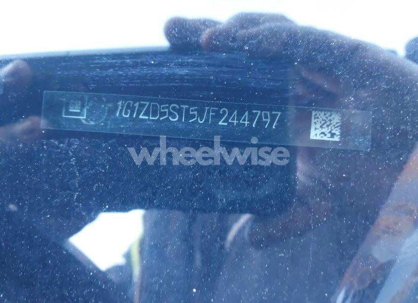 Photo 17 of 2018 Chevrolet Malibu LT (VIN 1G1ZD5ST5JF244797)