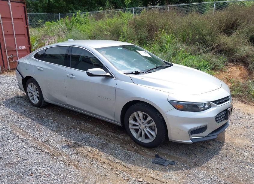 2018 Chevrolet Malibu LT (VIN 1G1ZD5ST5JF249031) main photo