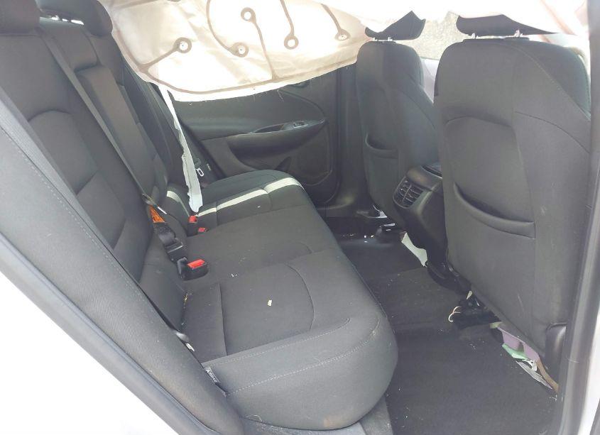 Photo 8 of 2018 Chevrolet Malibu LT (VIN 1G1ZD5ST5JF249031)