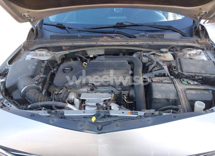 Photo 10 of 2018 Chevrolet Malibu LT (VIN 1G1ZD5ST5JF249563)