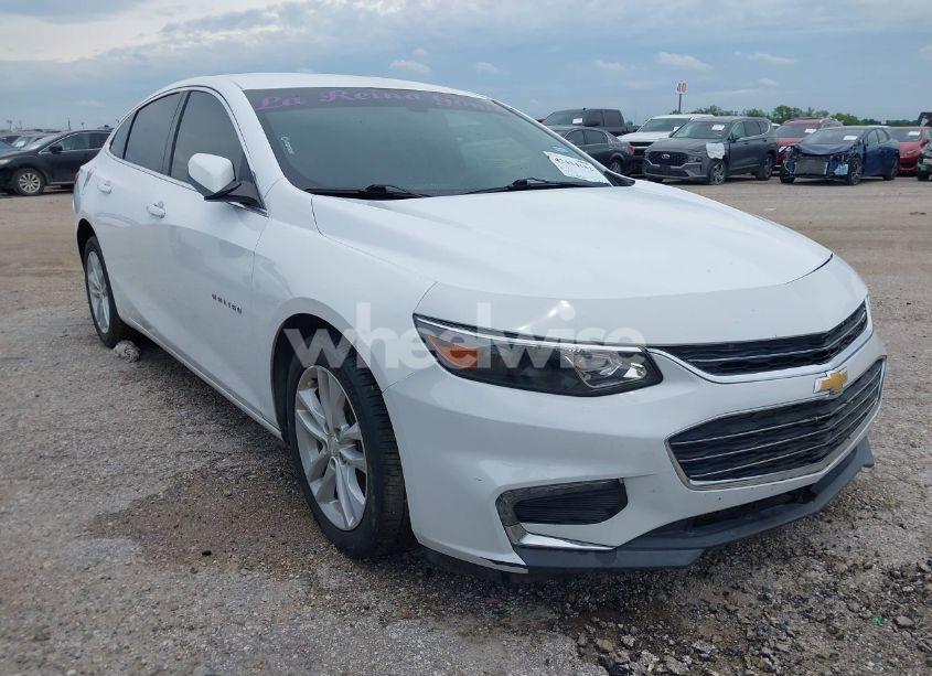 2018 Chevrolet Malibu LT (VIN 1G1ZD5ST5JF253628) main photo