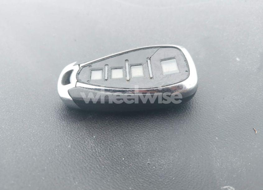 Photo 11 of 2018 Chevrolet Malibu LT (VIN 1G1ZD5ST5JF254732)