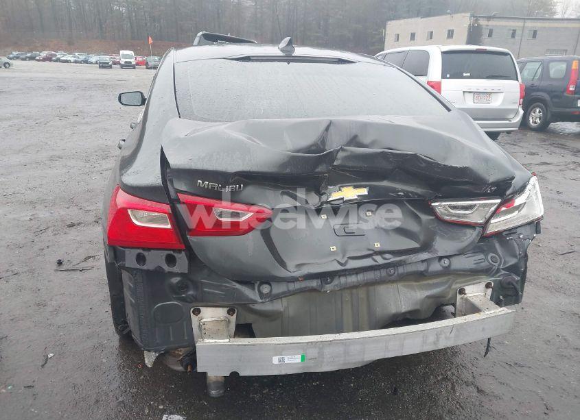 Photo 6 of 2018 Chevrolet Malibu LT (VIN 1G1ZD5ST5JF254732)