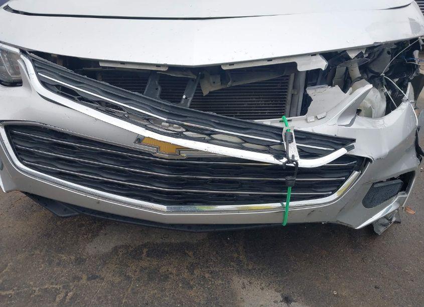 Photo 18 of 2018 Chevrolet Malibu LT (VIN 1G1ZD5ST5JF262877)