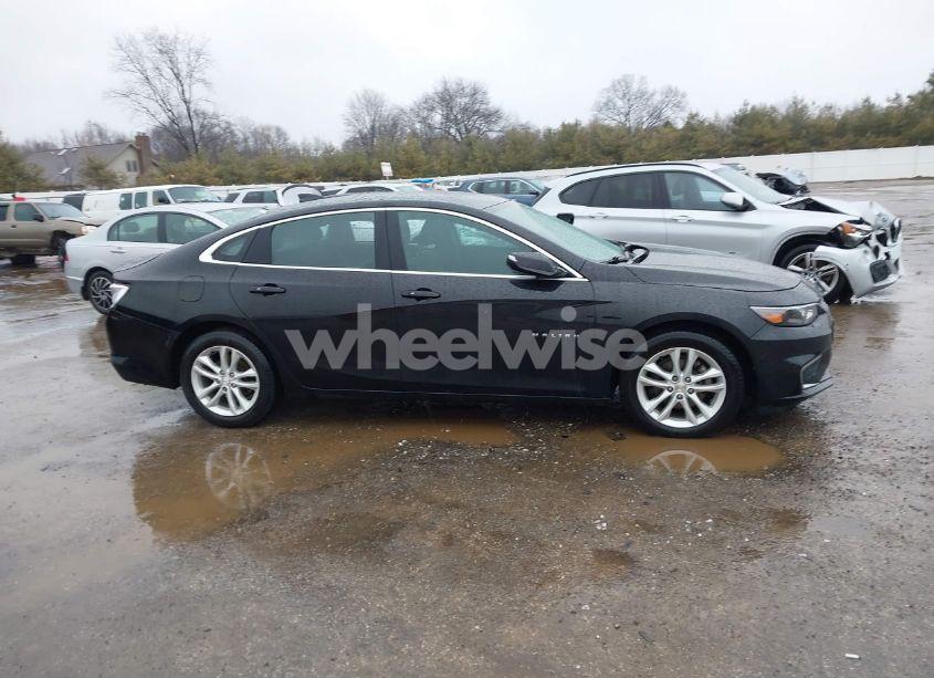 Photo 13 of 2018 Chevrolet Malibu LT (VIN 1G1ZD5ST5JF266444)