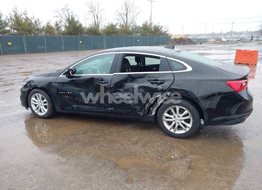 Photo 14 of 2018 Chevrolet Malibu LT (VIN 1G1ZD5ST5JF266444)