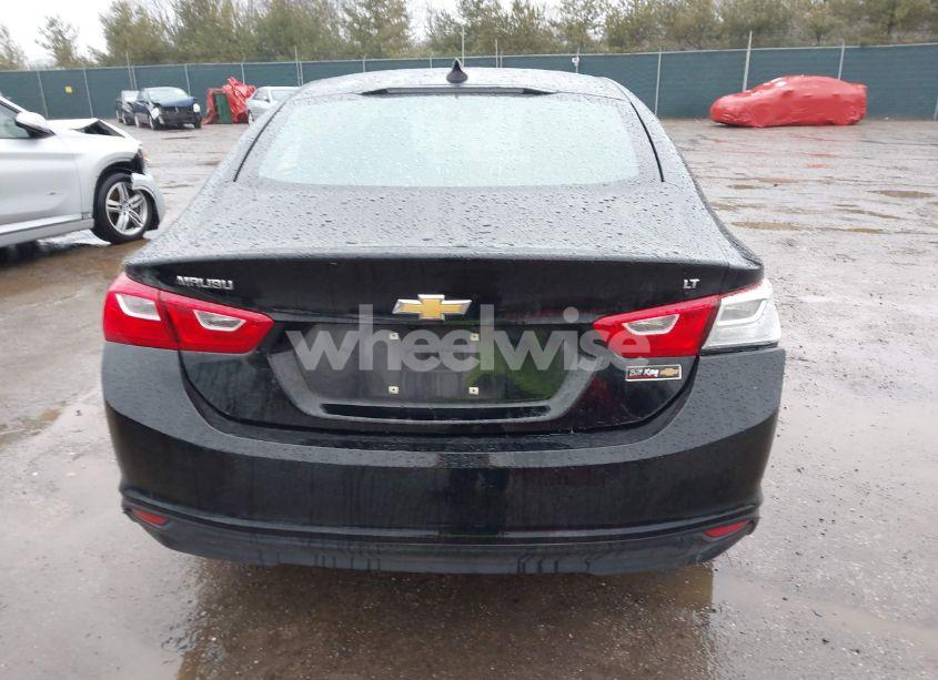 Photo 16 of 2018 Chevrolet Malibu LT (VIN 1G1ZD5ST5JF266444)