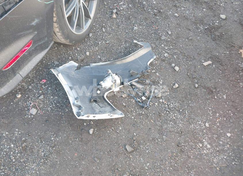 Photo 12 of 2018 Chevrolet Malibu LT (VIN 1G1ZD5ST5JF267044)