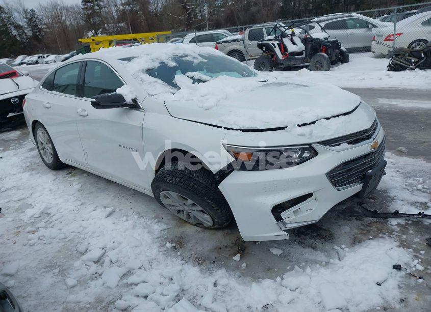 2018 Chevrolet Malibu LT (VIN 1G1ZD5ST5JF267531) main photo