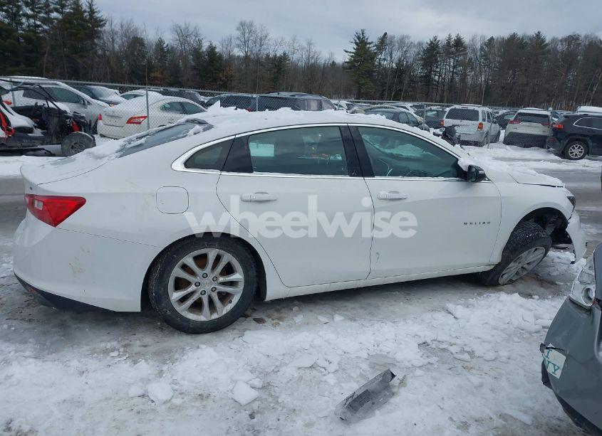 Photo 12 of 2018 Chevrolet Malibu LT (VIN 1G1ZD5ST5JF267531)